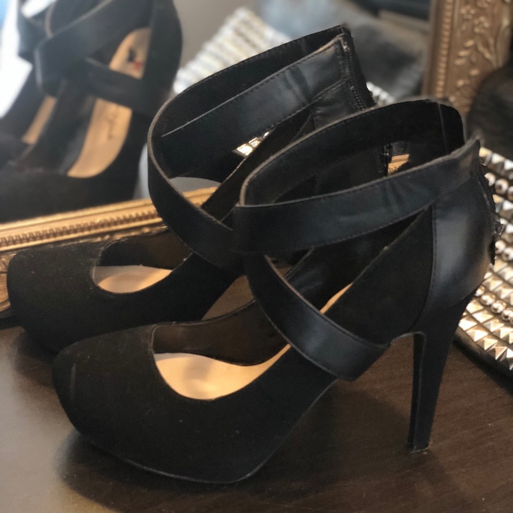 Black Mixed Leather and Suede Heels